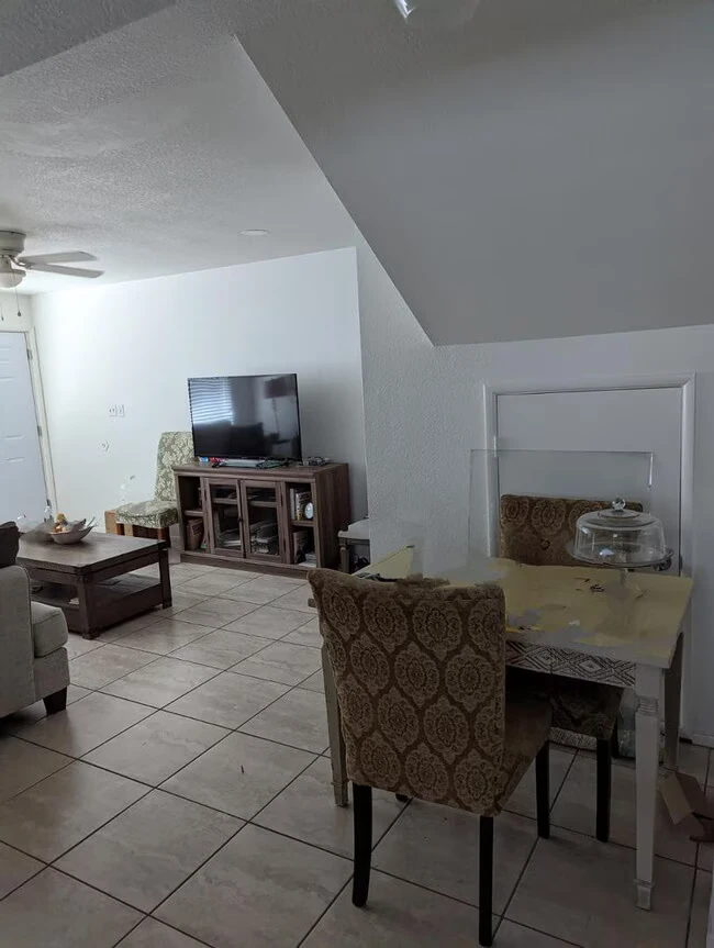 306 E Ludlow Dr Avondale, AZ 85323 photo 5