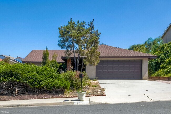 6428 El Perico Ln Carlsbad, CA 92009