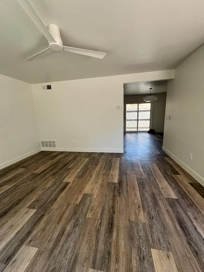 2170 Via Sonora Oceanside, CA 92054 photo 3
