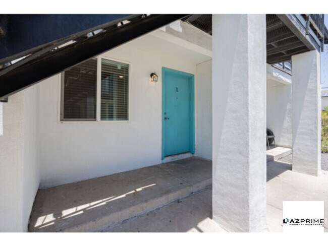 719 N 12th Ave Phoenix, AZ 85007 photo 3