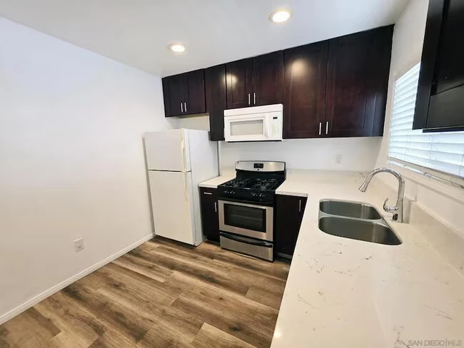4263 48th St San Diego, CA 92115 photo 3