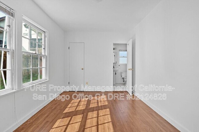 4628 Cherokee Ave San Diego, CA 92116 photo 2