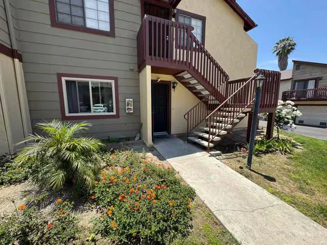 847 Tamayo Dr Chula Vista, CA 91910 photo 2