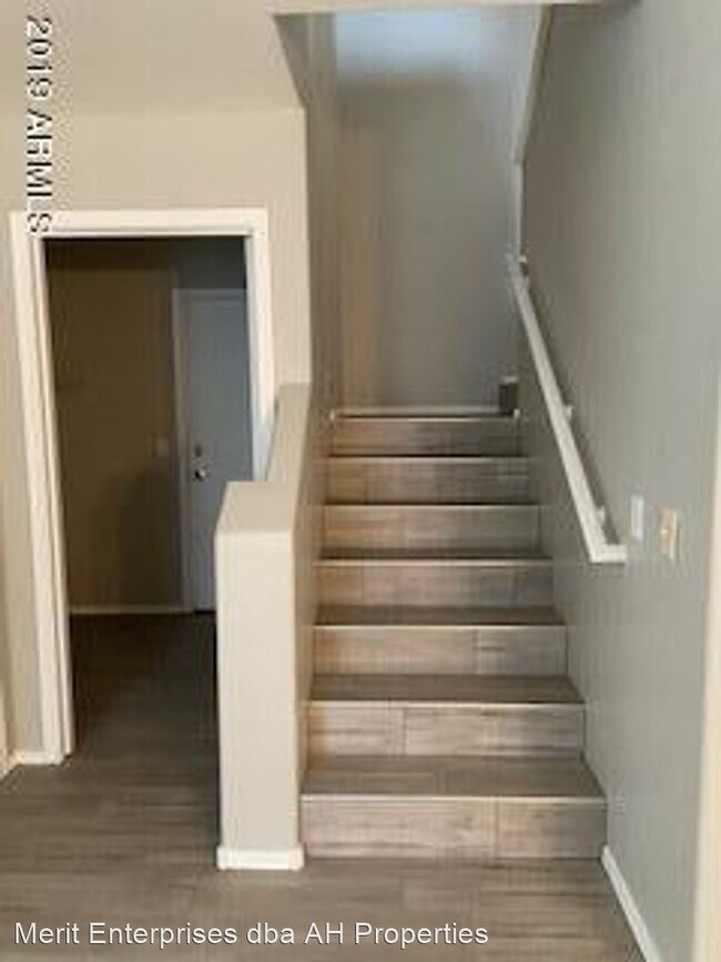 15375 W Post Cir Surprise, AZ 85374 photo 4