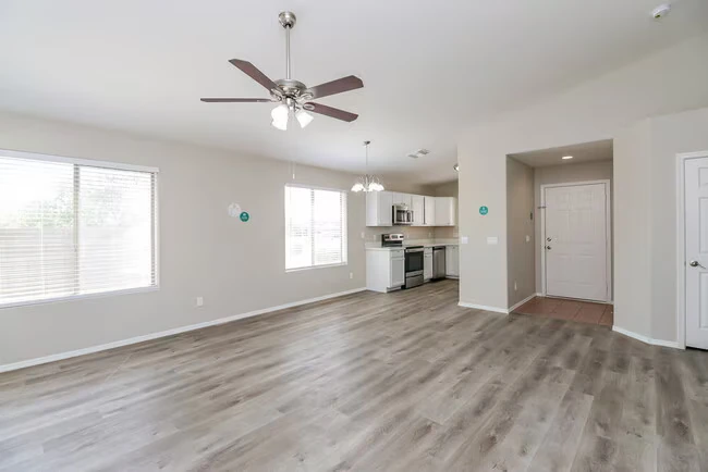 10543 E Cicero St Mesa, AZ 85207 photo 3
