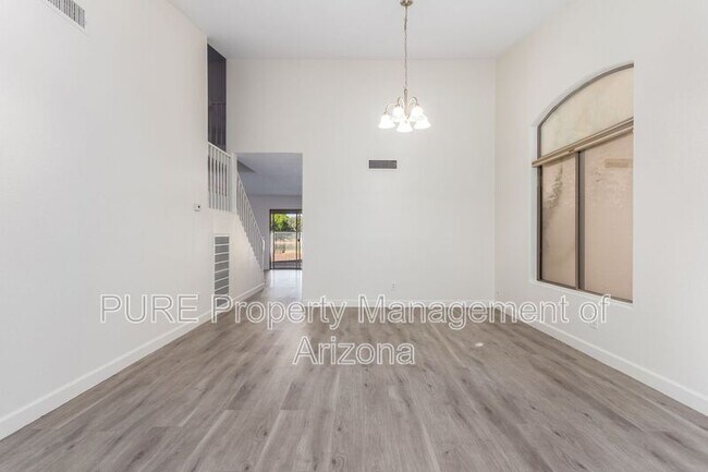 11224 W Roanoke Ave Avondale, AZ 85392 photo 5