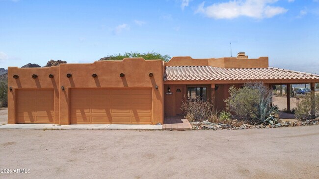 670 East Moon Vista Street, Apache Junction, AZ 85119 photo 3