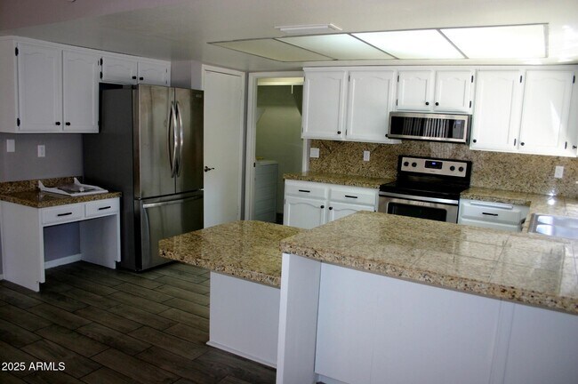 2217 S Las Flores photo 5