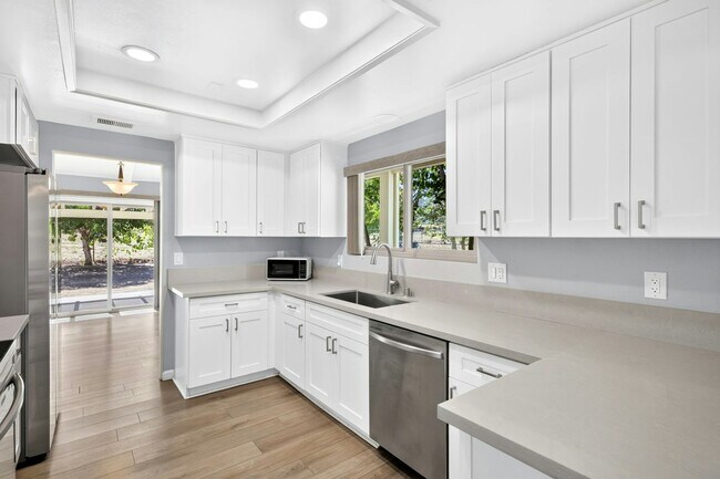 28147 Queensbridge Rd Valley Center, CA 92082