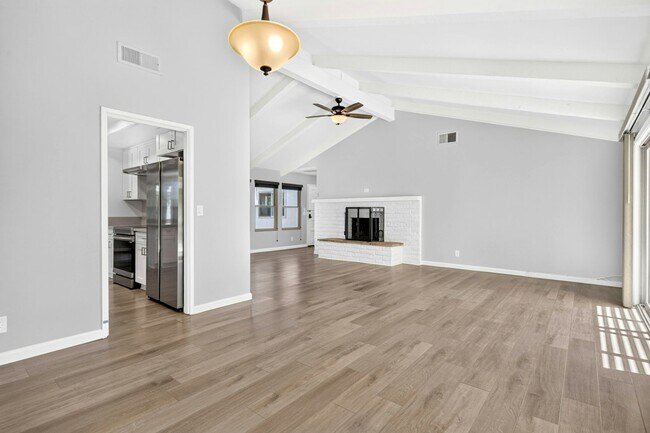 28147 Queensbridge Rd Valley Center, CA 92082 photo 4
