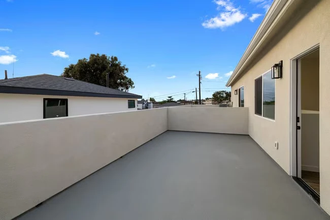 6765 N Elman St San Diego, CA 92111 photo 3