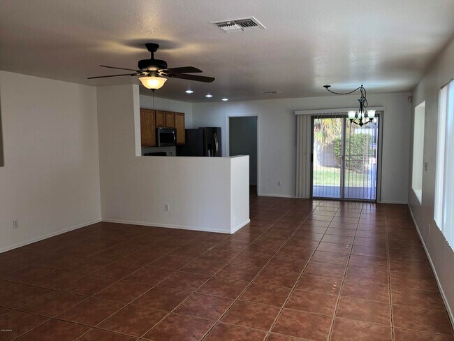 16176 W Adams St Goodyear, AZ 85338 photo 4