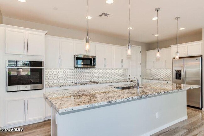 1800 S Follett Way Gilbert, AZ 85295 photo 4