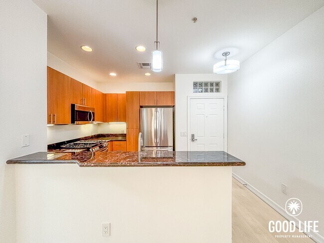 1465 C St San Diego, CA 92101 photo 4