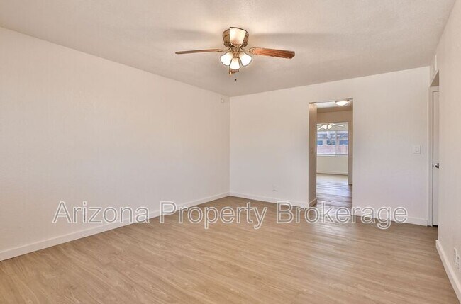 3009 E Caballero St Mesa, AZ 85213 photo 5