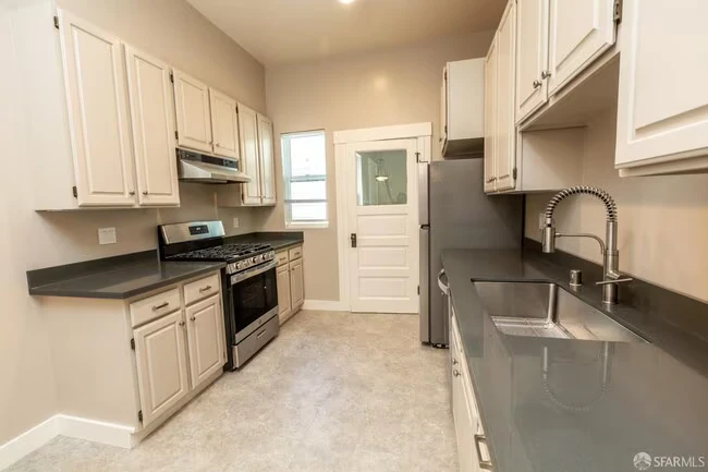 1759 Hyde St San Francisco, CA 94109 photo 5