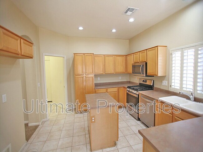 7735 W Karen Lee Ln Peoria, AZ 85382 photo 4