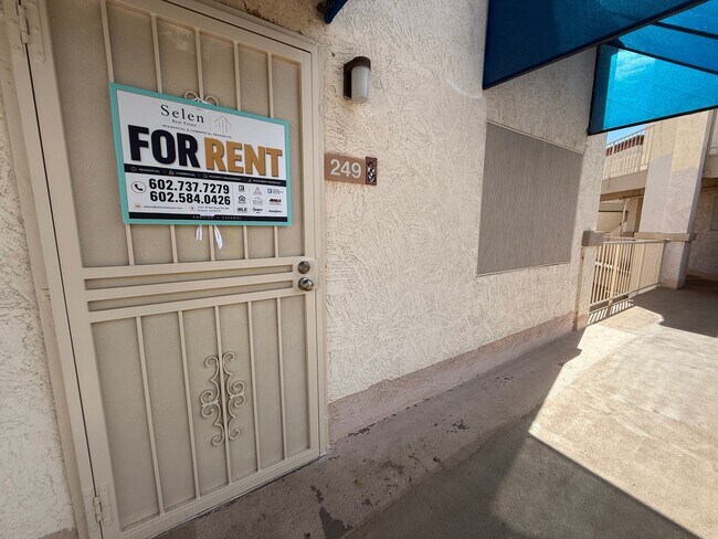 12123 W Bell Rd Surprise, AZ 85378 photo 2