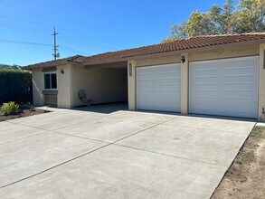 5181 Oxbow Ct San Jose, CA 95124 photo 2