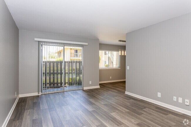 Glenbrook Terrace Apartments photo 3