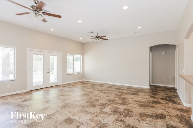 15019 W Gelding Dr Surprise, AZ 85379 photo 2
