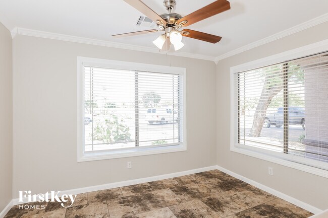 15019 W Gelding Dr Surprise, AZ 85379 photo 4
