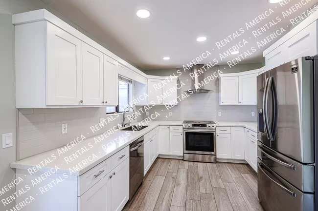 22442 North 21st St Phoenix, AZ 85024 photo 4