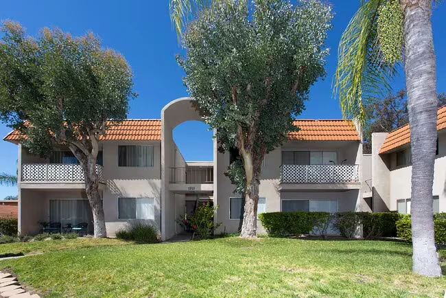 Fountain Estates Apartments photo 3