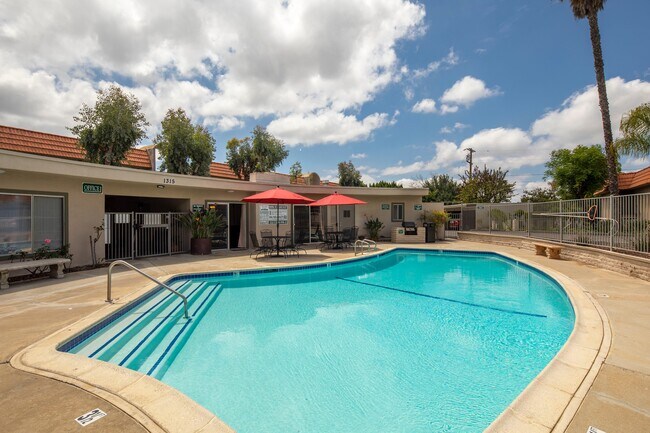 Fountain Estates Apartments photo 4