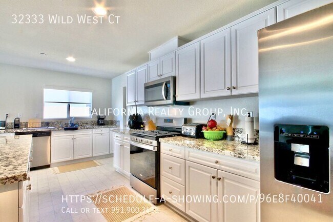32333 Wild West Ct Winchester, CA 92596 photo 5
