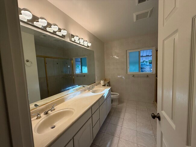 4231 Wilkie Way Palo Alto, CA 94306 photo 3