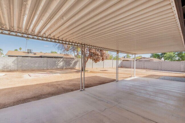 4316 E Rose Marie Ln Phoenix, AZ 85032 photo 4