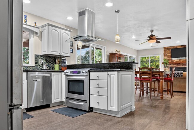 13660 Acorn Patch Ln Poway, CA 92064