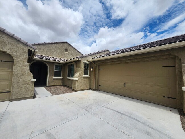 18380 W Sandlewood Dr Goodyear, AZ 85338 photo 3