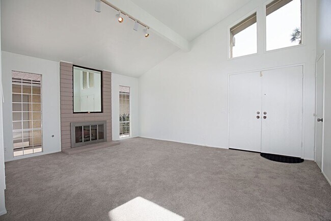 3565 Guava Way Oceanside, CA 92058 photo 4
