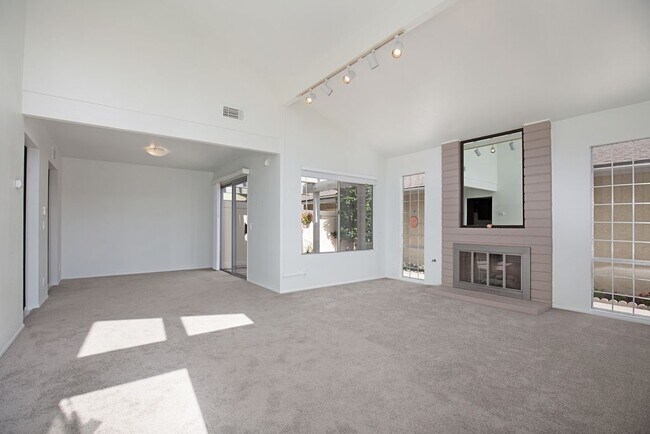 3565 Guava Way Oceanside, CA 92058 photo 5