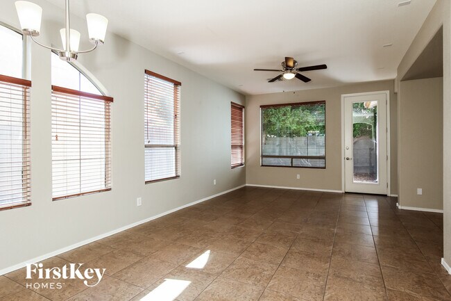 1848 E Dunbar Dr Phoenix, AZ 85042 photo 3
