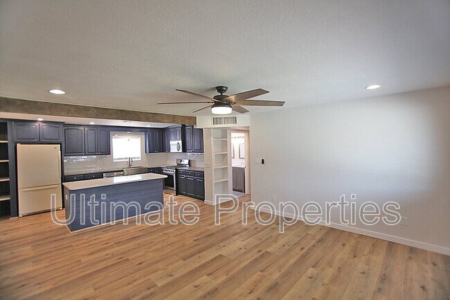 4129 E Bluefield Ave Phoenix, AZ 85032 photo 4