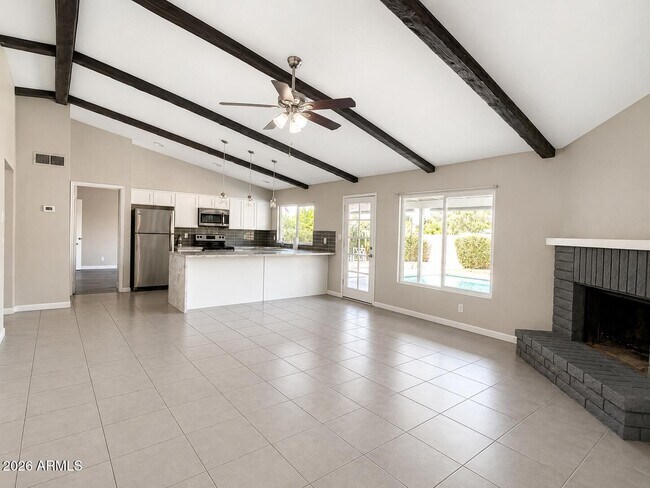 2433 S Evergreen Rd Tempe, AZ 85282 photo 4