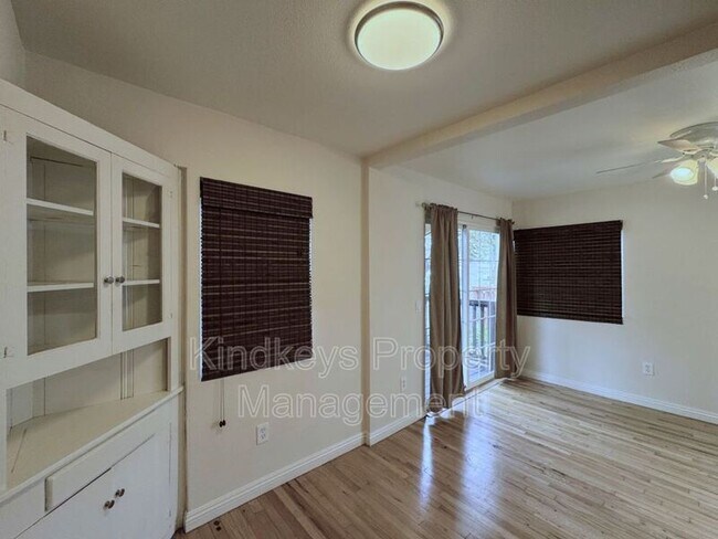 5042 Muir Ave San Diego, CA 92107 photo 5