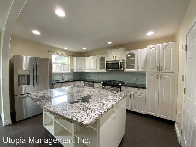 4367 Gila Ave San Diego, CA 92117 photo 4