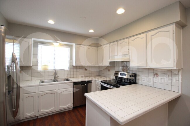 2522 E Don Carlos Ave Tempe, AZ 85288 photo 5