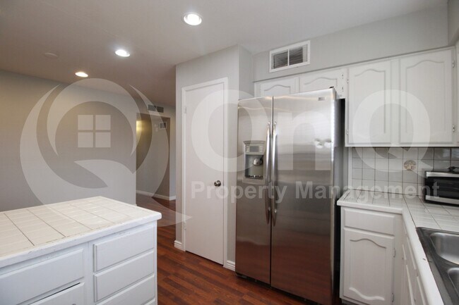 2522 E Don Carlos Ave Tempe, AZ 85288 photo 4