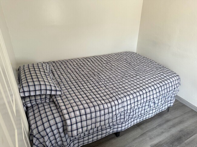 1708 Euclid Ave Berkeley, CA 94709 photo 4