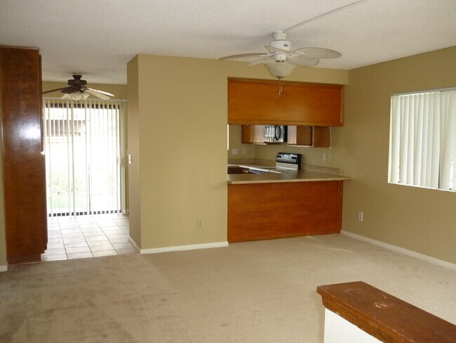 625 S Fig St Escondido, CA 92025 photo 5