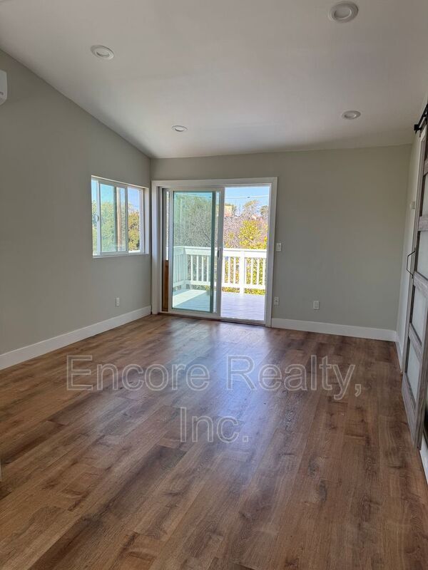 2776 Vista Way National City, CA 91950 photo 5