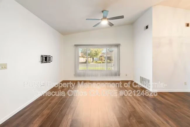 25240 Shadescale Dr Murrieta, CA 92563 photo 4