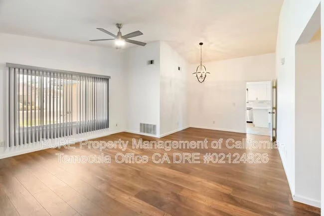 25240 Shadescale Dr Murrieta, CA 92563 photo 3
