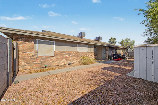 2931 E Beck Ln Phoenix, AZ 85032 photo 4