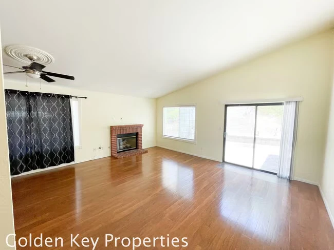 165 Paseo Marguerita Vista, CA 92084 photo 2
